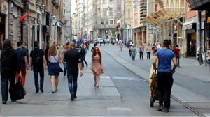  Gülhatun Yıldırım, Tıpkı Eskisi Gibi Just Like the Past, 2025